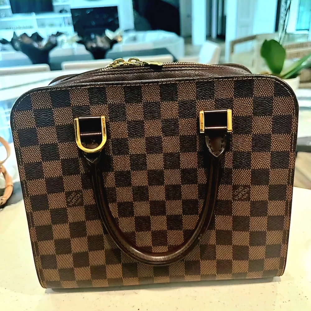Louis Vuitton Triana